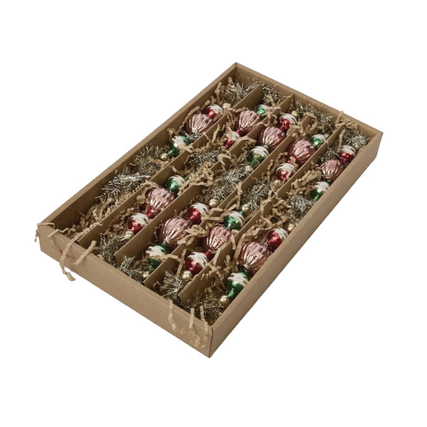 Vintage Bauble Traditional Garland
